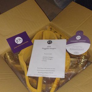 Joy Mangano Huggable Hangers 62-PC - NIB